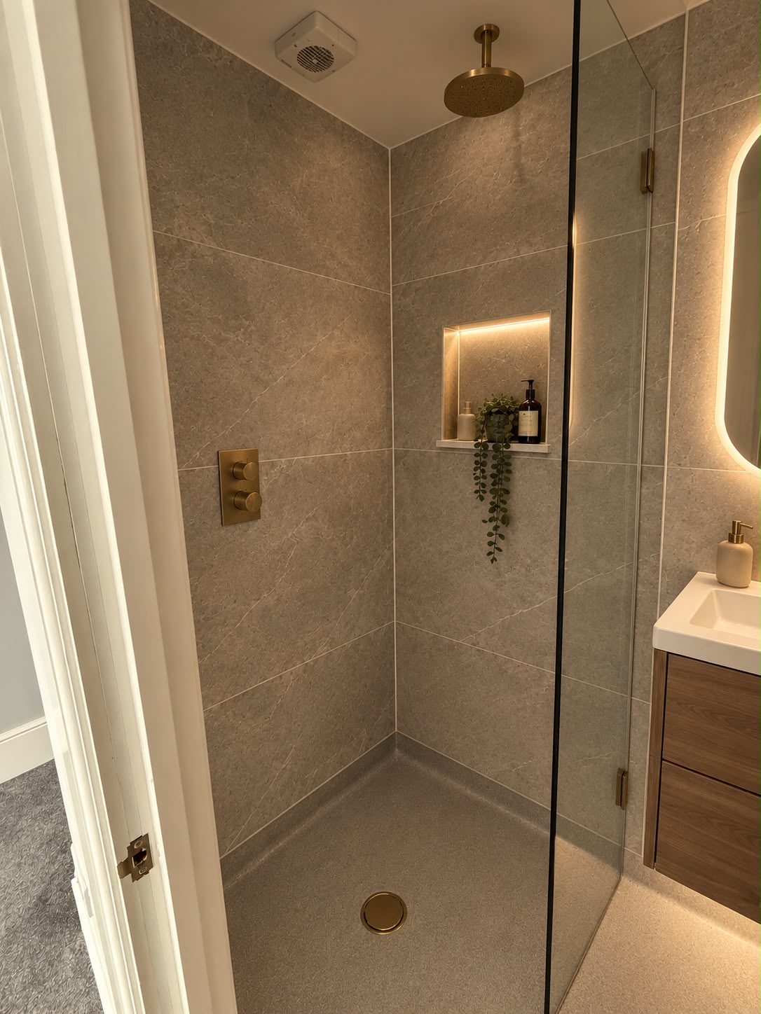 Private bedrooms at The Bodhi Clinic